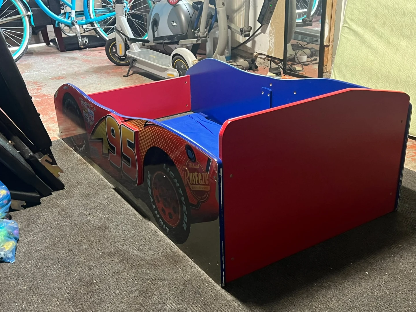 Disney Pixar Cars Lightning McQueen Toddler Bed