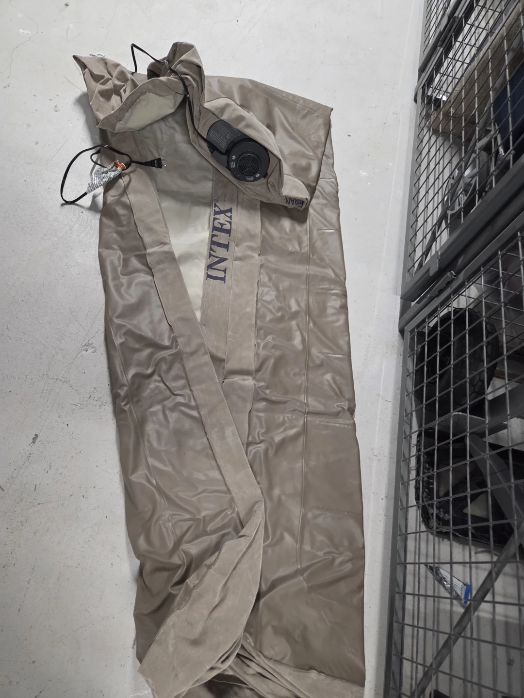 Intex Air Mattress with Built-in Pump - photo 4