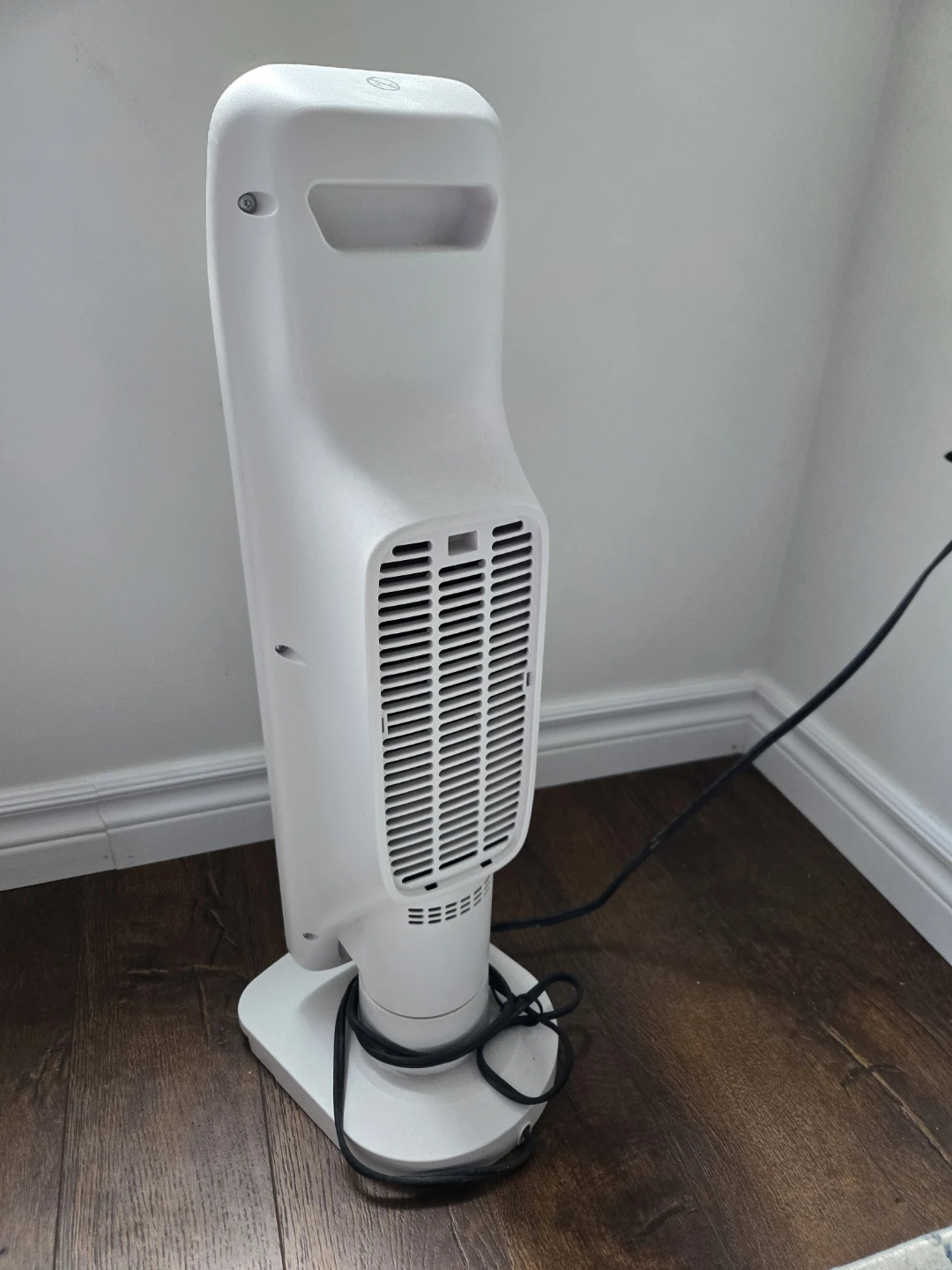 DeLonghi Ceramic Heater with Remote - photo 2