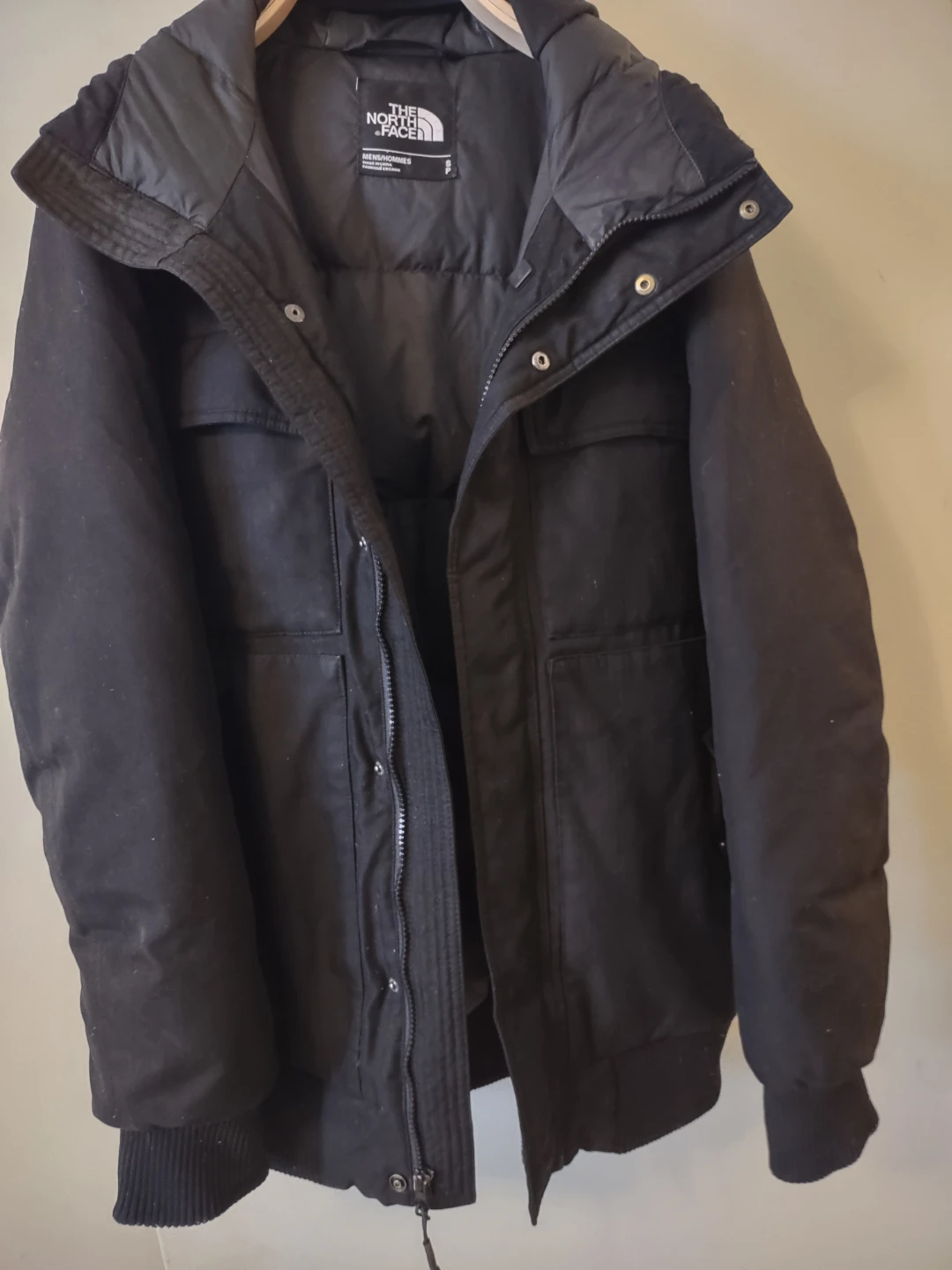 The North Face Puffer Jacket - Black - Size S