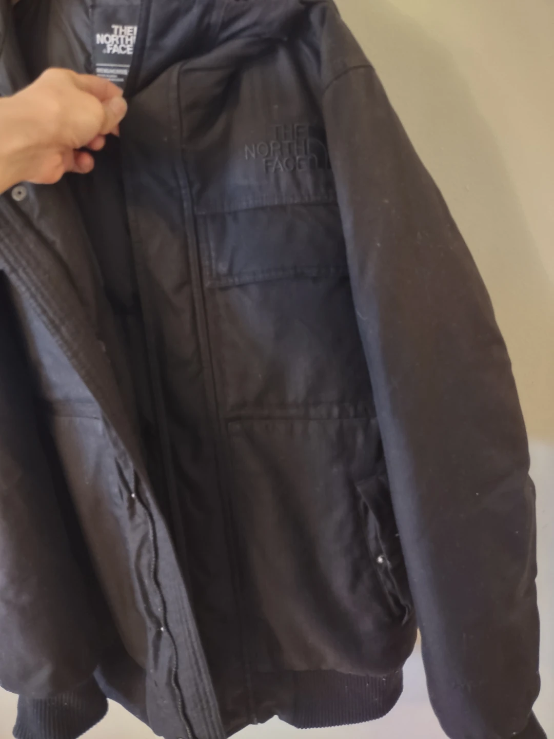 The North Face Puffer Jacket - Black - Size S - photo 4