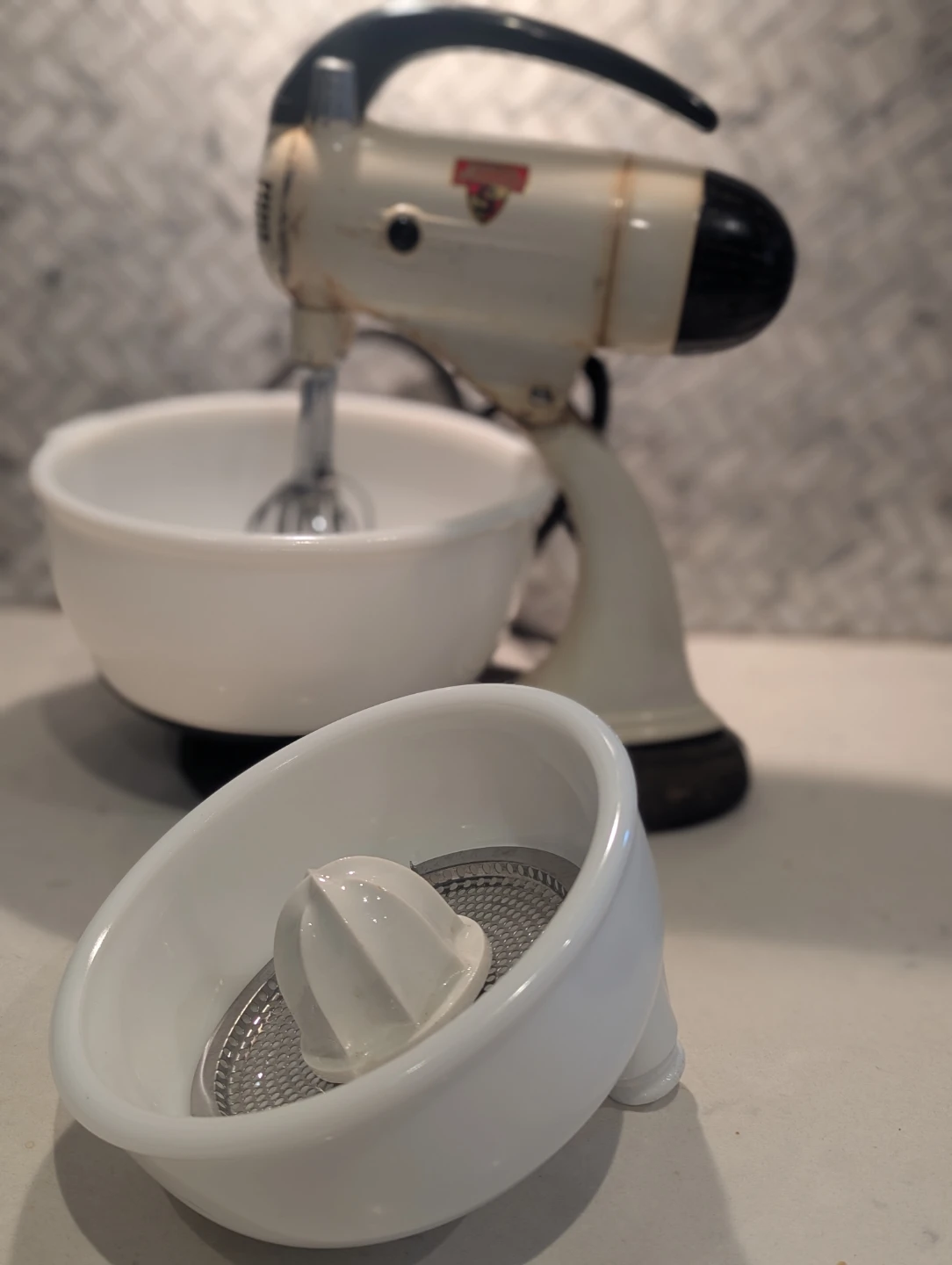Sunbeam Mixmaster Stand Mixer - photo 3