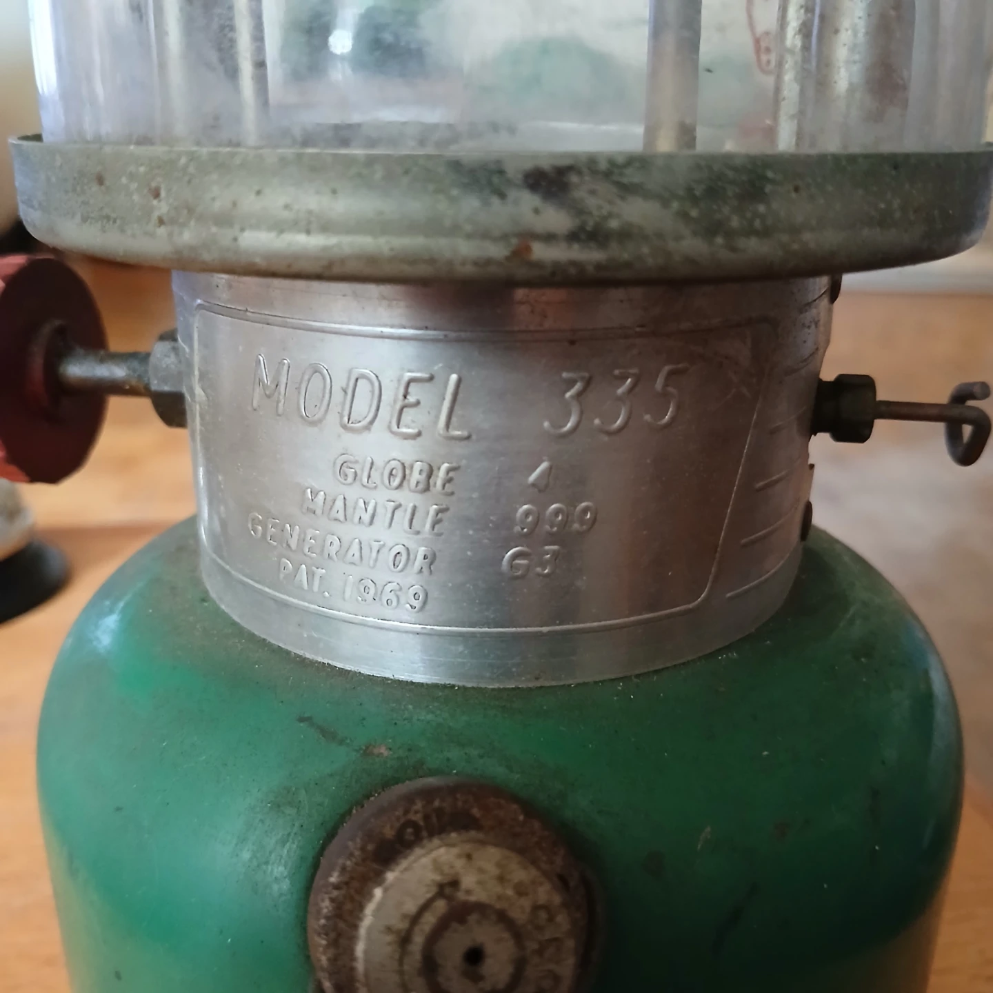 Coleman Model 335 Lantern - photo 2