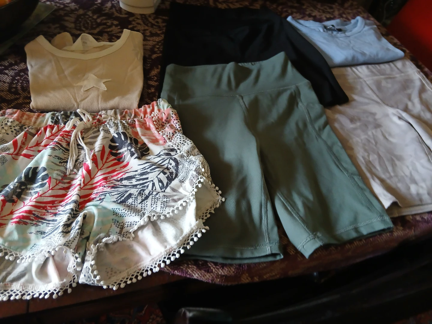 Girls clothes  in great condition