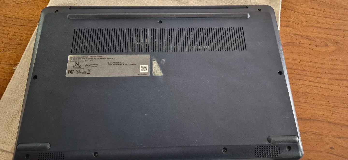 Lenovo 82KT Laptop - photo 3
