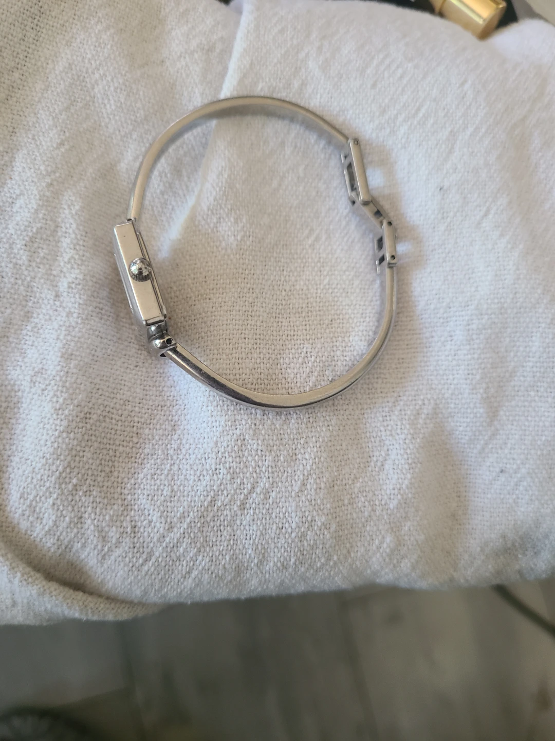GUCCI 1900 L Bangle Watch - photo 4