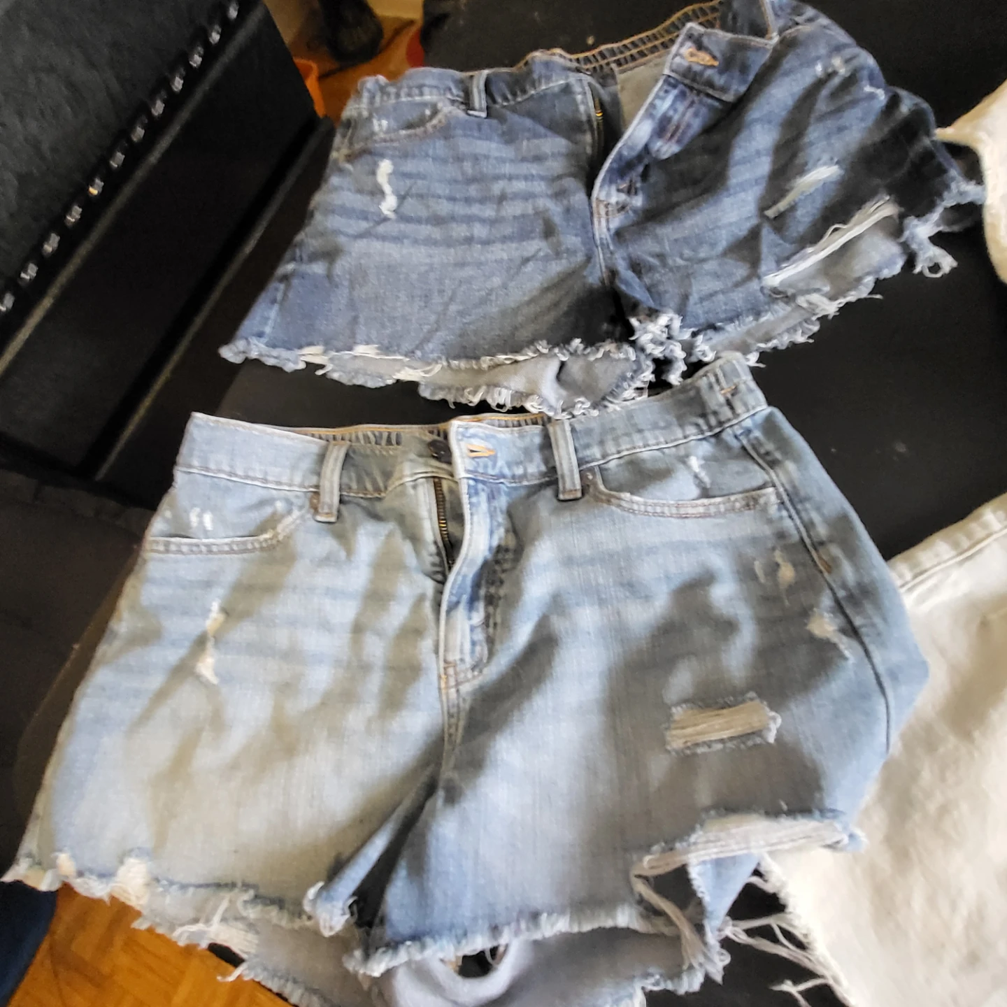 Women's 4pc Bundle Sz Med (28 -31) - photo 2