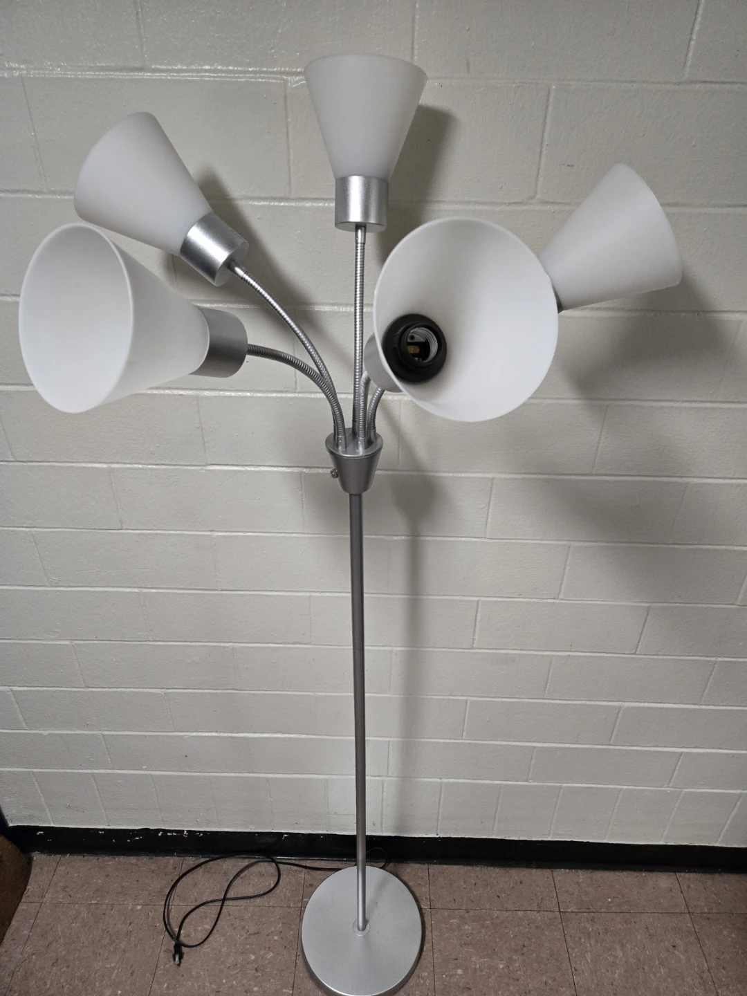 Modern Silver 5-Light Adjustable Gooseneck Floor Lamp - photo 3