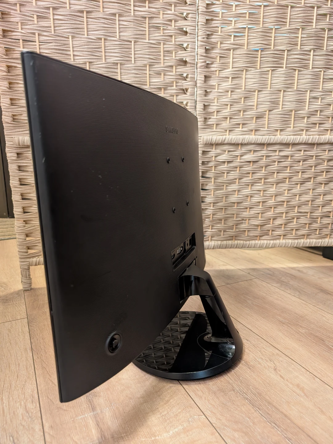 Curved Samsung Monitor 24 inch Full HD (1080P) - photo 2