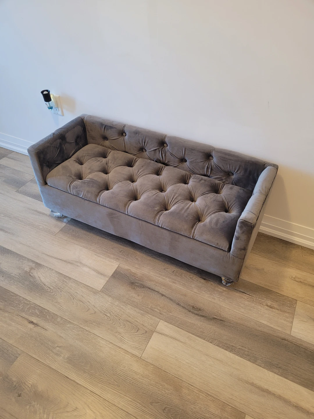 Tufted Child Storage Ottoman Bench