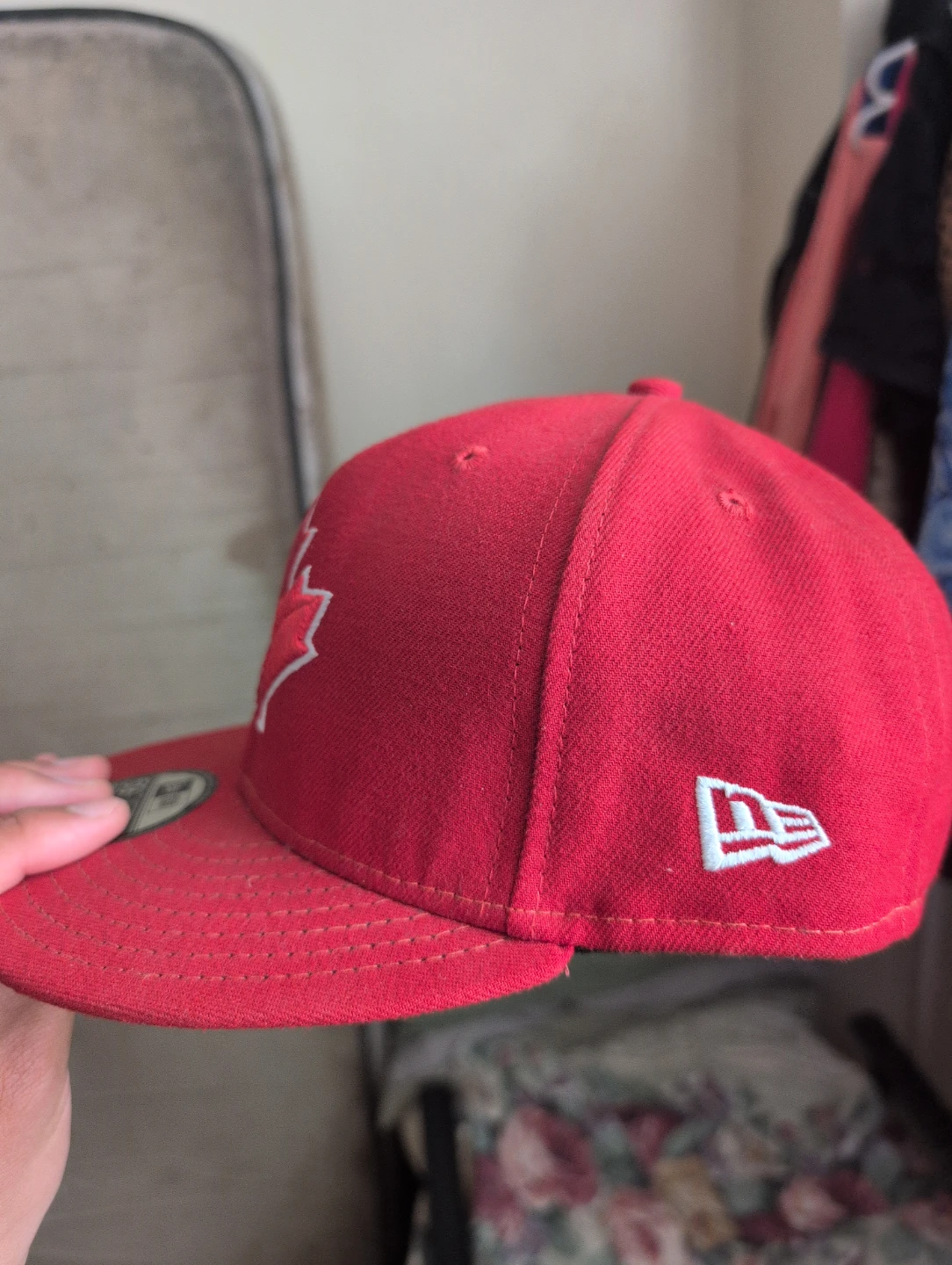 New Era 59FIFTY Canada Maple Leaf Hat Size 8 - photo 3