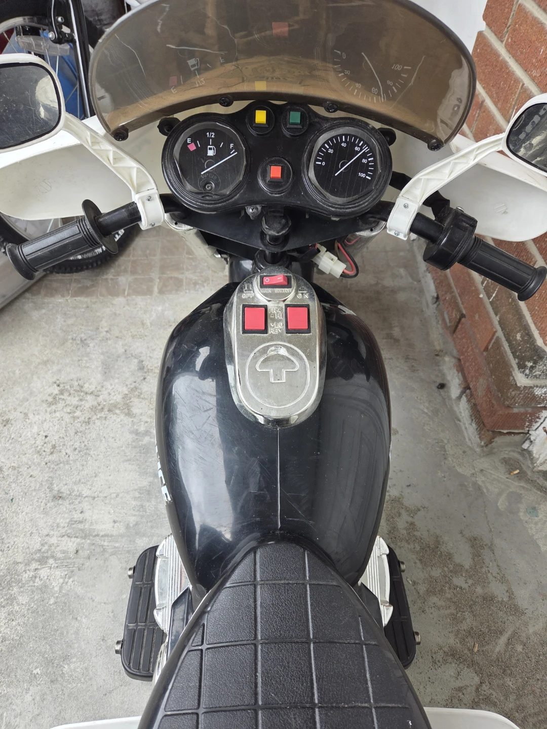 Ride-On Police Motorcycle - photo 2