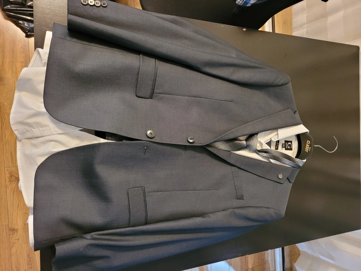 Grafton Men's Suit Jacket, Pants, Shirt & Tie