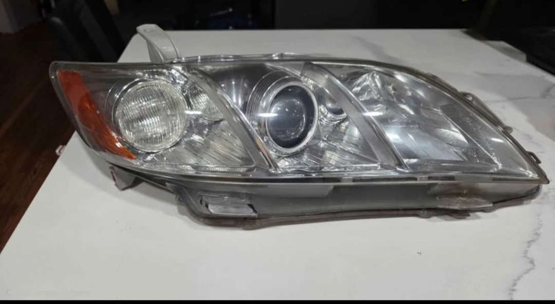 Toyota Camry Headlight Assembly 2007