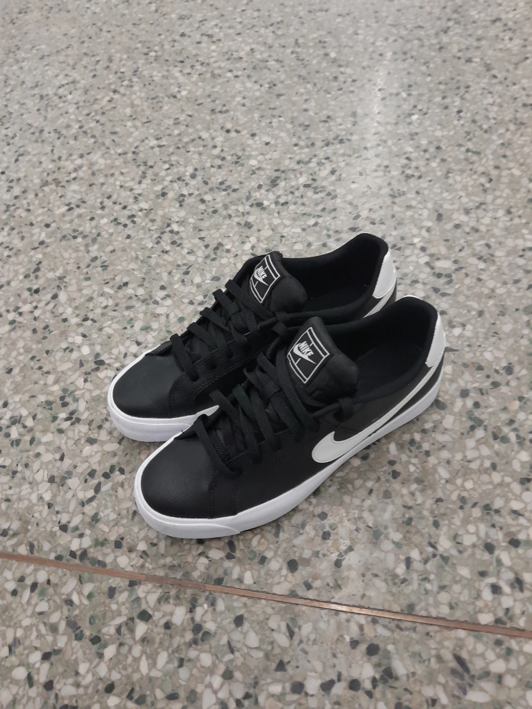 Nike black sneakers Original Men's Size 8 - photo 5