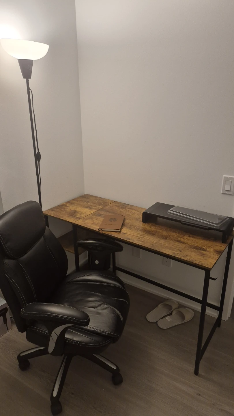 🔥 All for $25 (Desk + Office Chair + IKEA Lamp) - photo 2