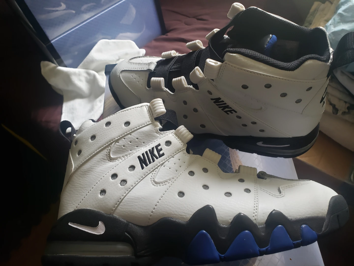 Nike Air Basketball Shoes - photo 2