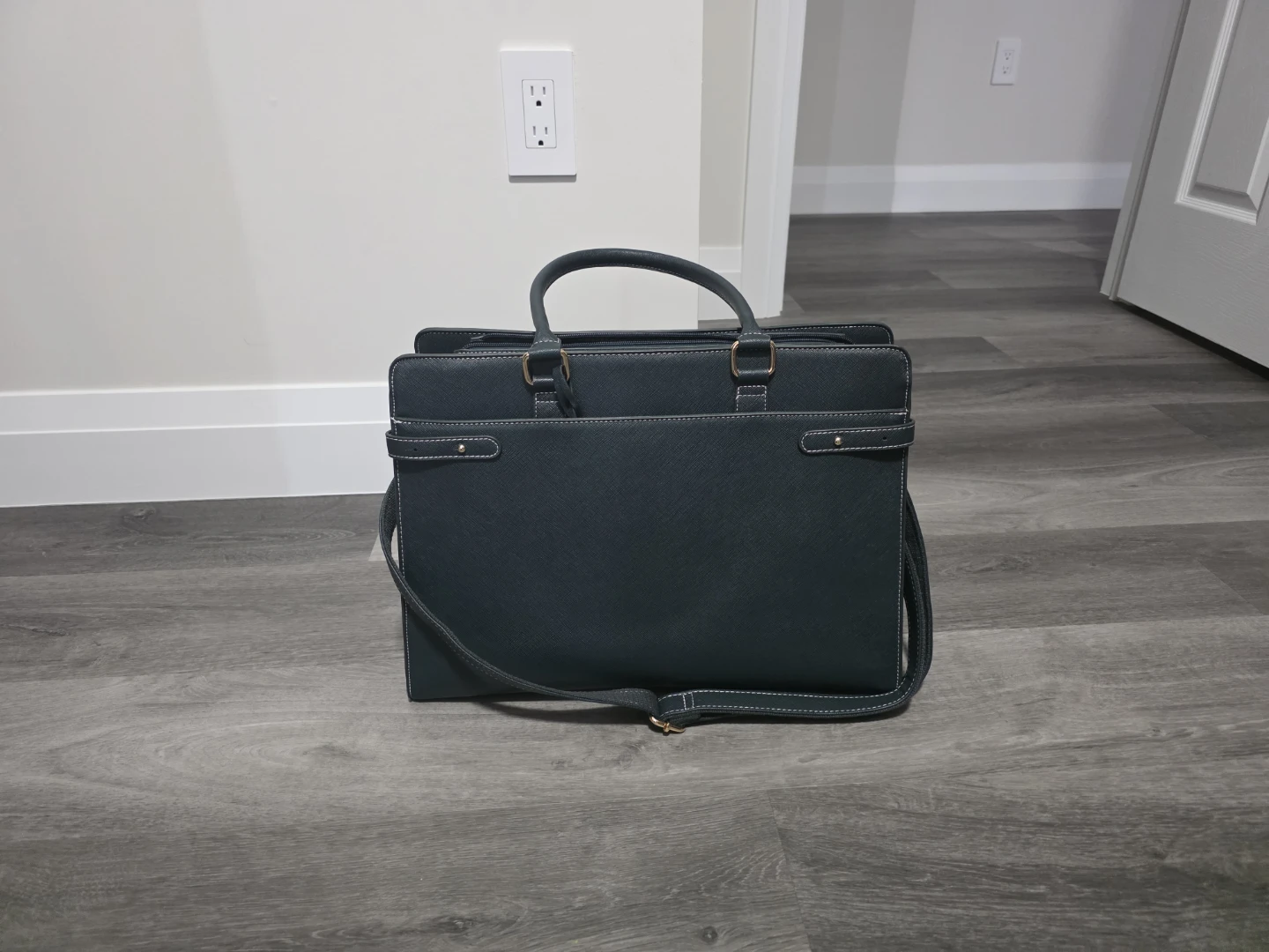 Dark Green Faux Leather Briefcase / Tote Bag⚽