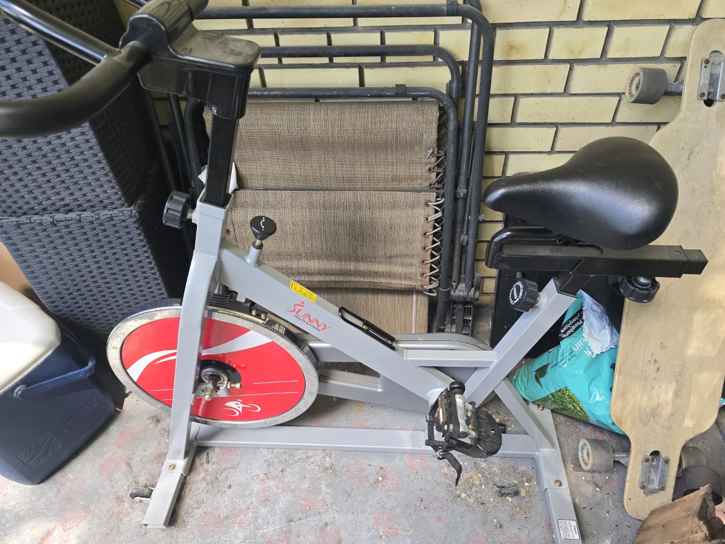 Sunny Health & Fitness Spin Bike - photo 2