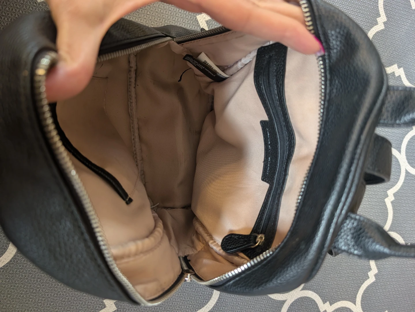 Dana Buchman backpack/purse - photo 3
