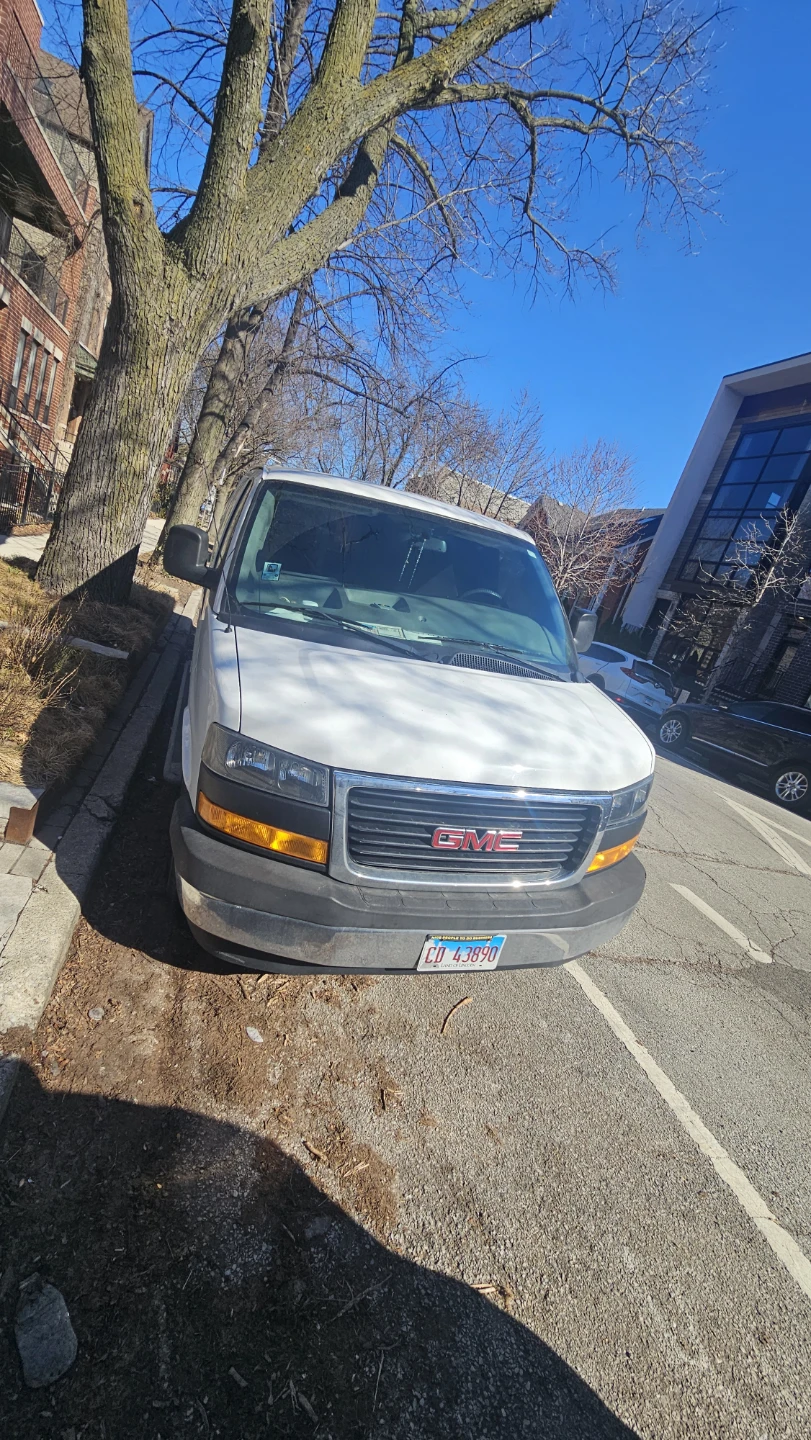 GMC Van Cargo Van - photo 3