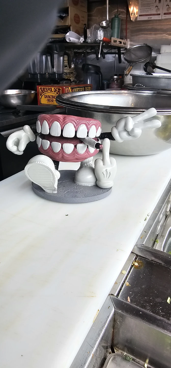 Funny Teeth Holder Desktop Figure