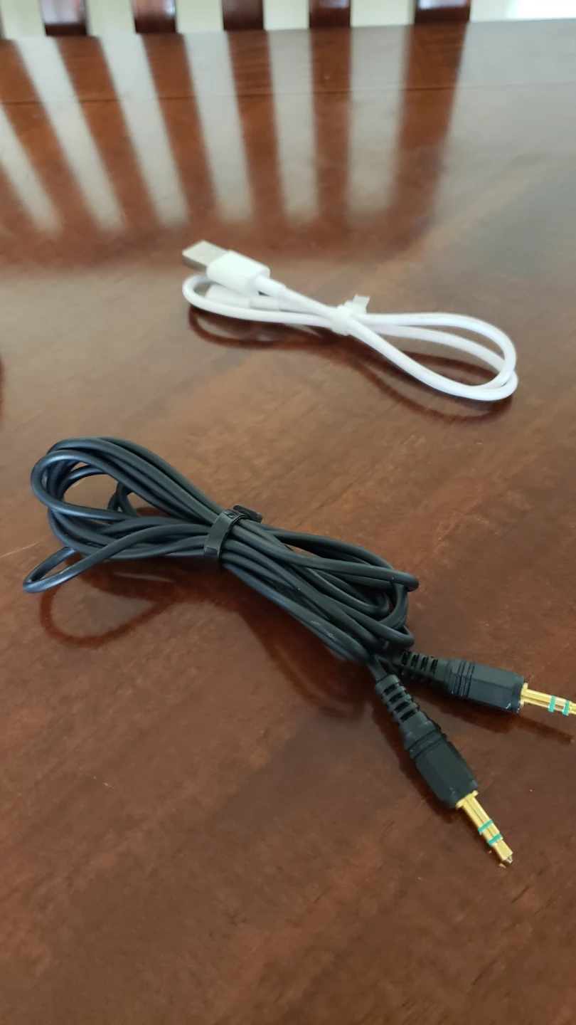 Cheap Wireless Headphones With Accessories - photo 4