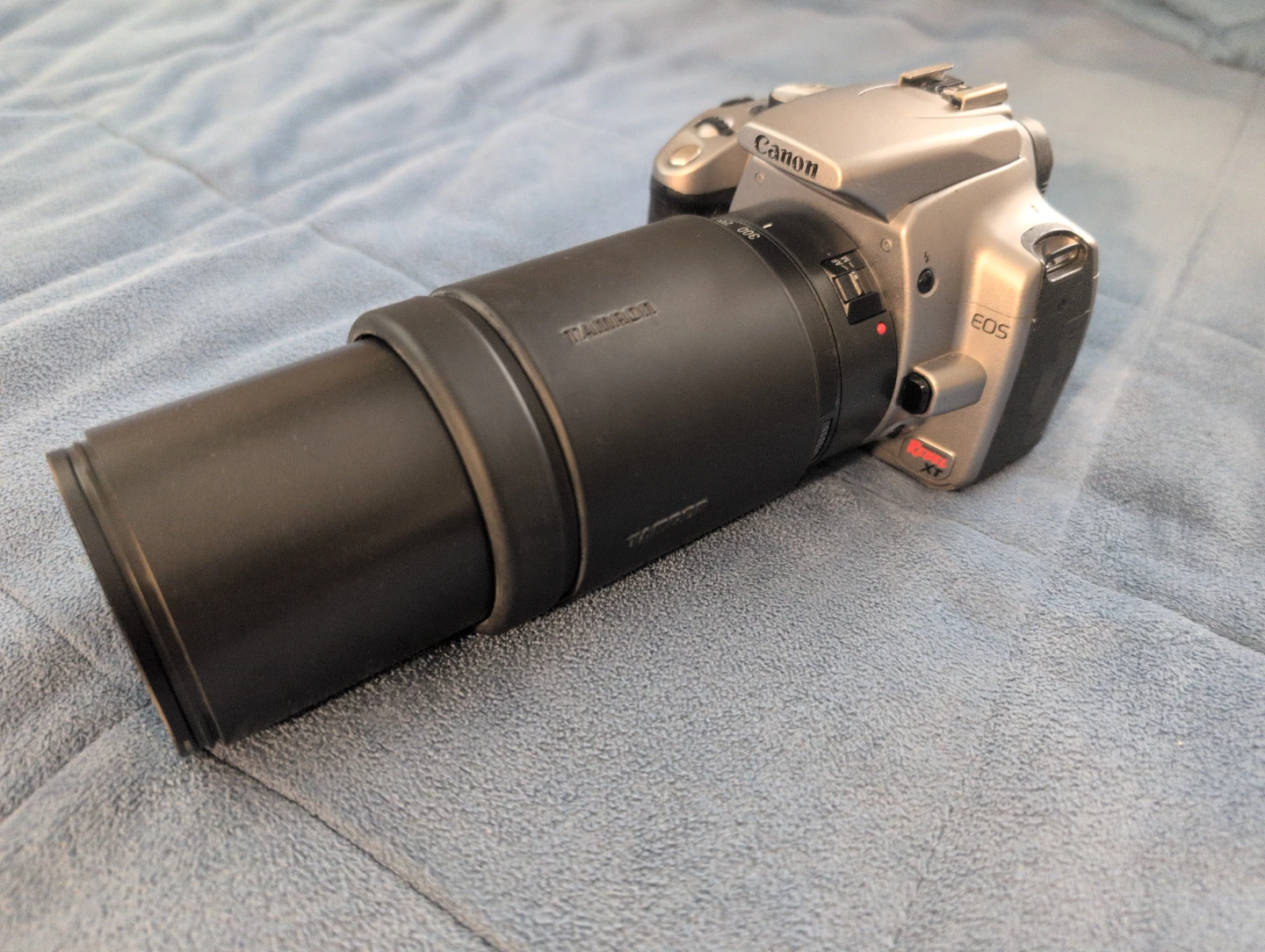 Canon EOS Rebel  XT DSLR with Tamron Zoom Lens - photo 4