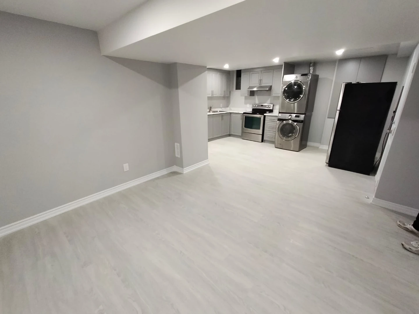 2 bed 1 bath legal basement for rent - photo 4
