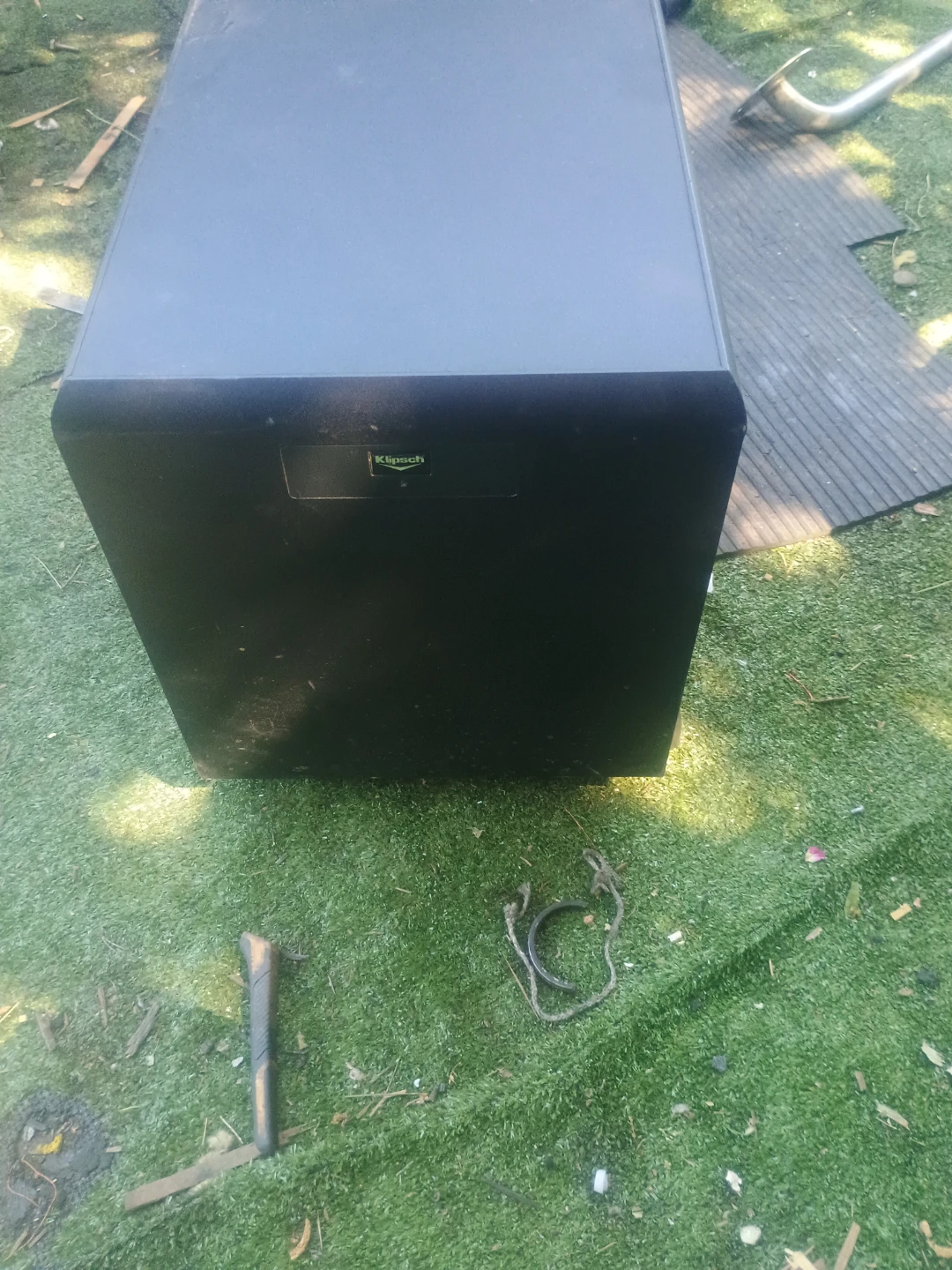 Klipsch SW-450 Subwoofer and Tower Speakers - photo 3