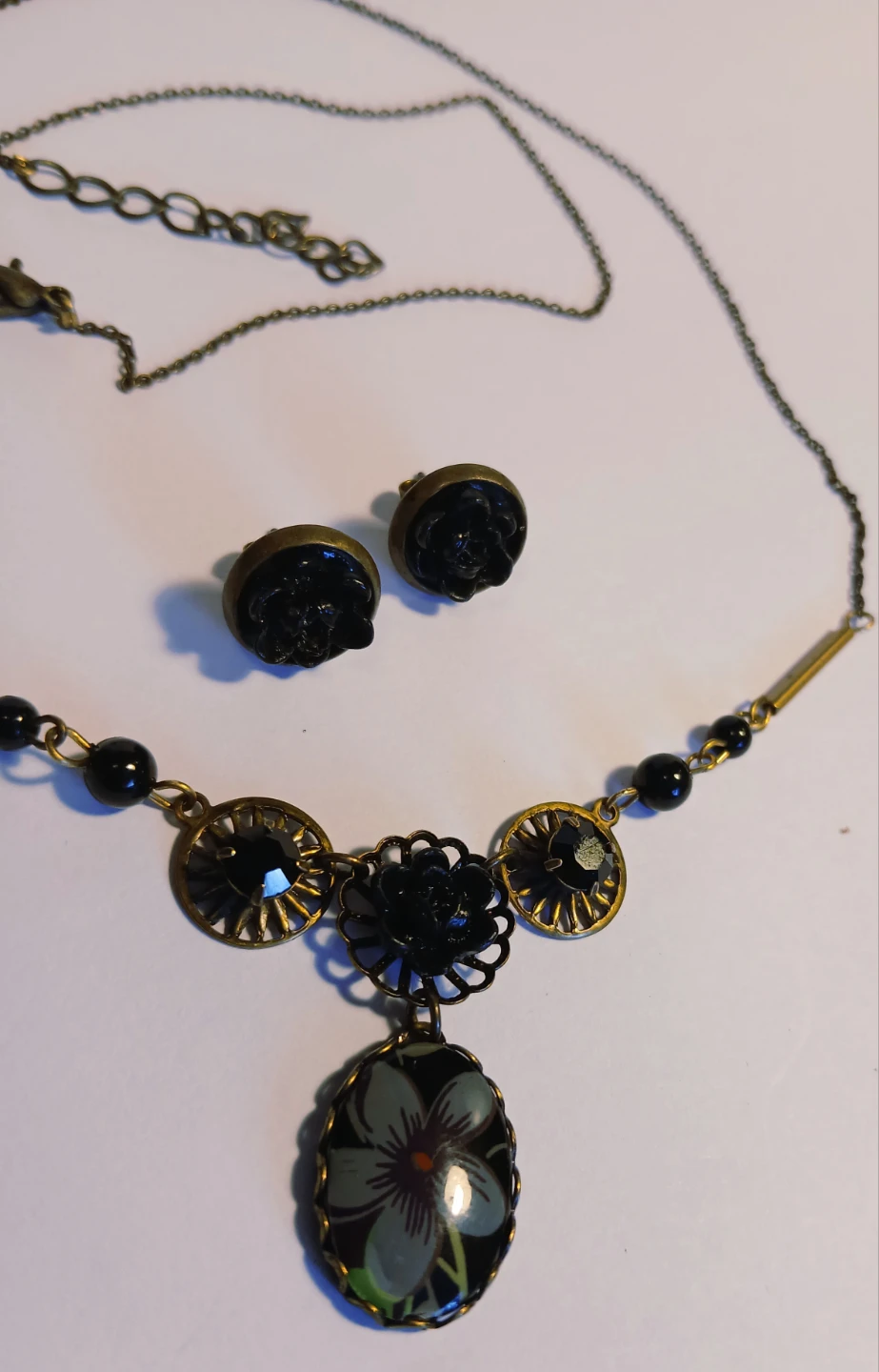 Vintage Flower Necklace and Earrings Set - photo 5
