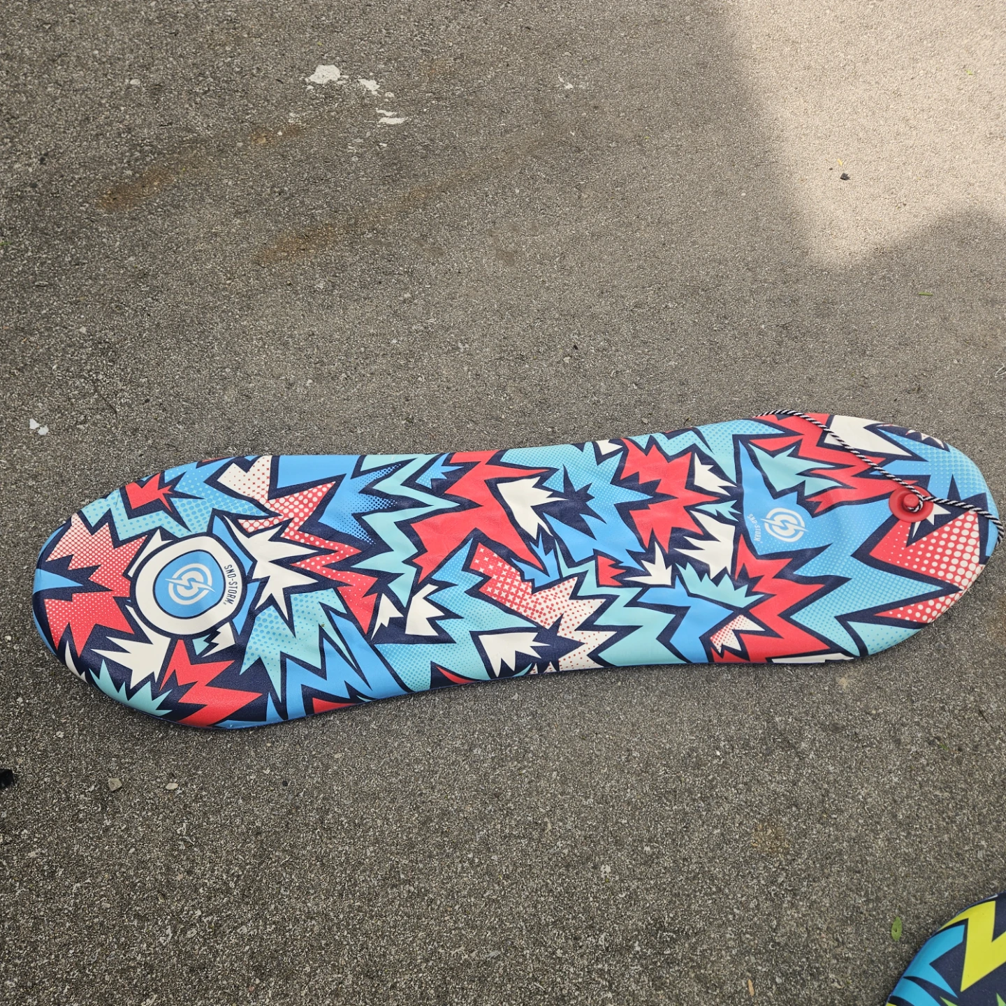 Snowboard Style Snow Sled with Handle