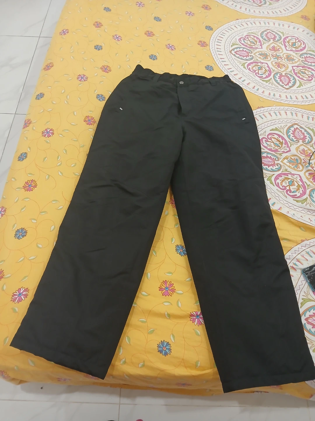Black Ski Pants(snow pants) 2 Nos