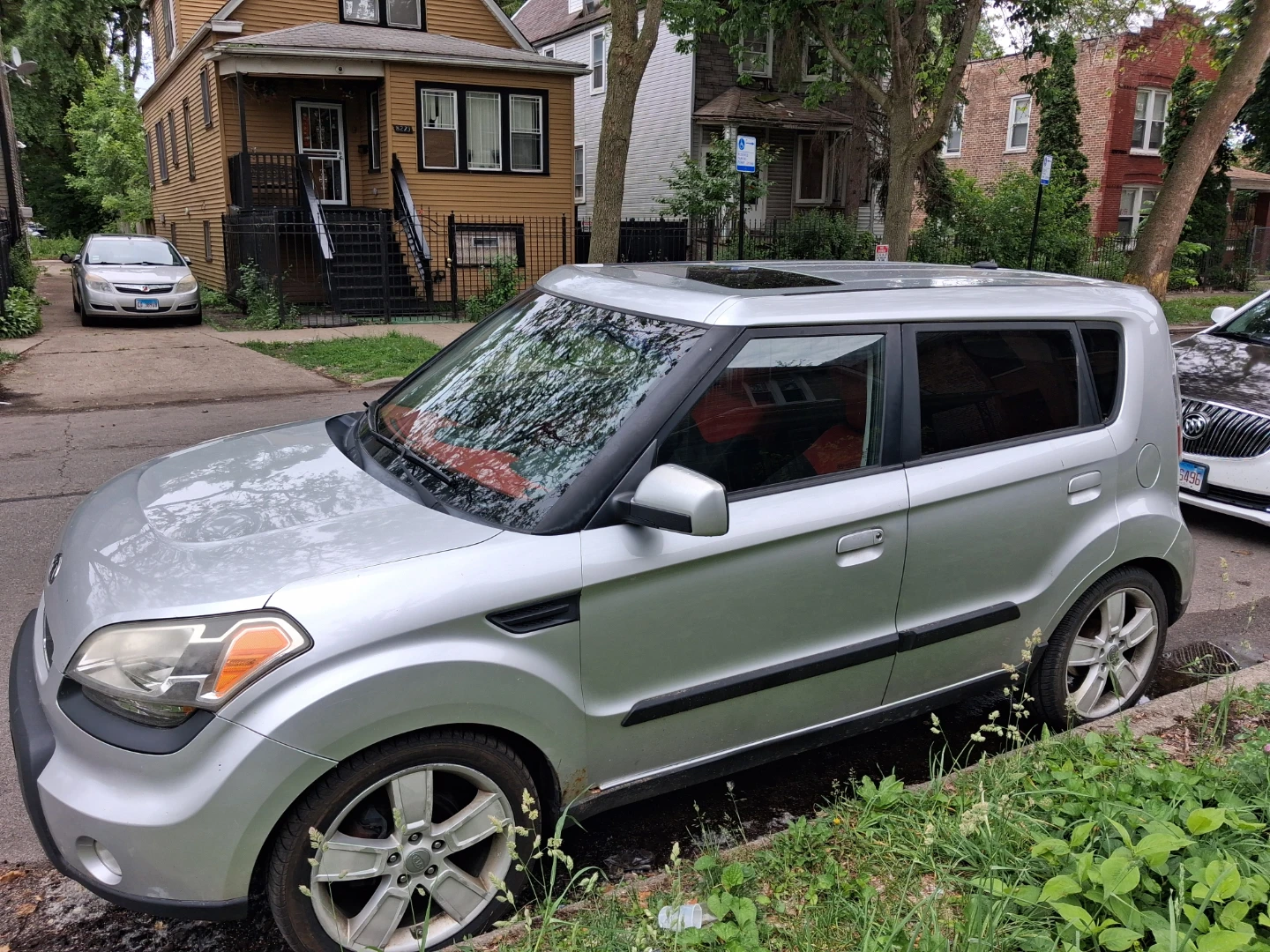 Silver Kia Soul - photo 2