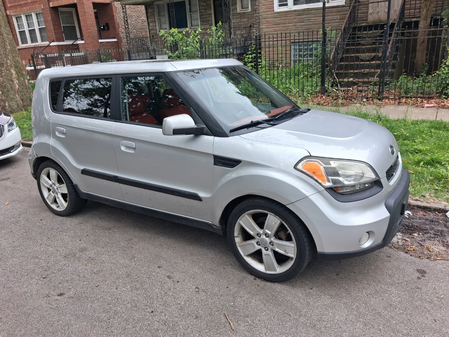 Silver Kia Soul - photo 3