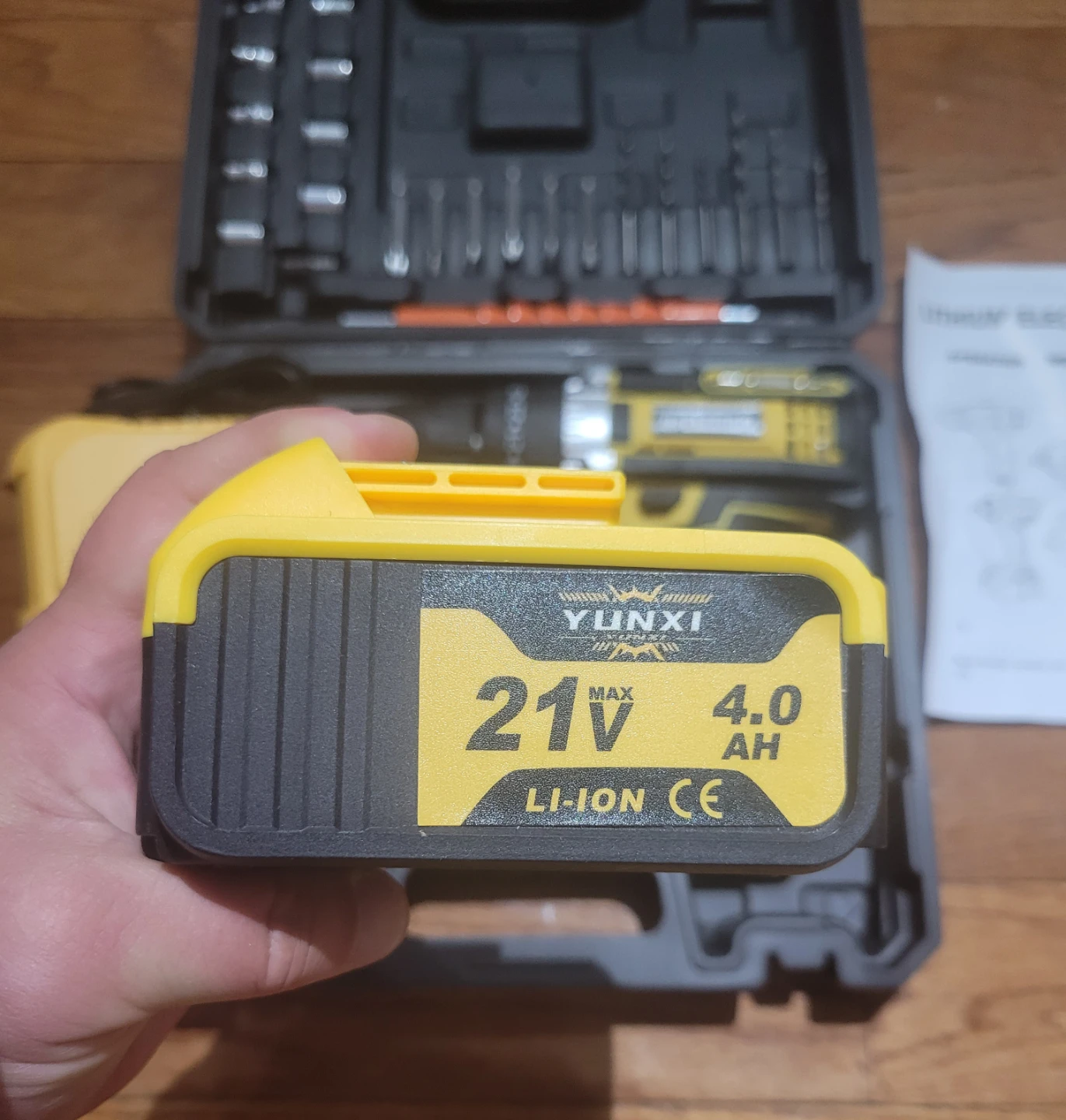 NEW Cordless Hammer Drill Set with 1 Battery 4.0Ah - photo 2