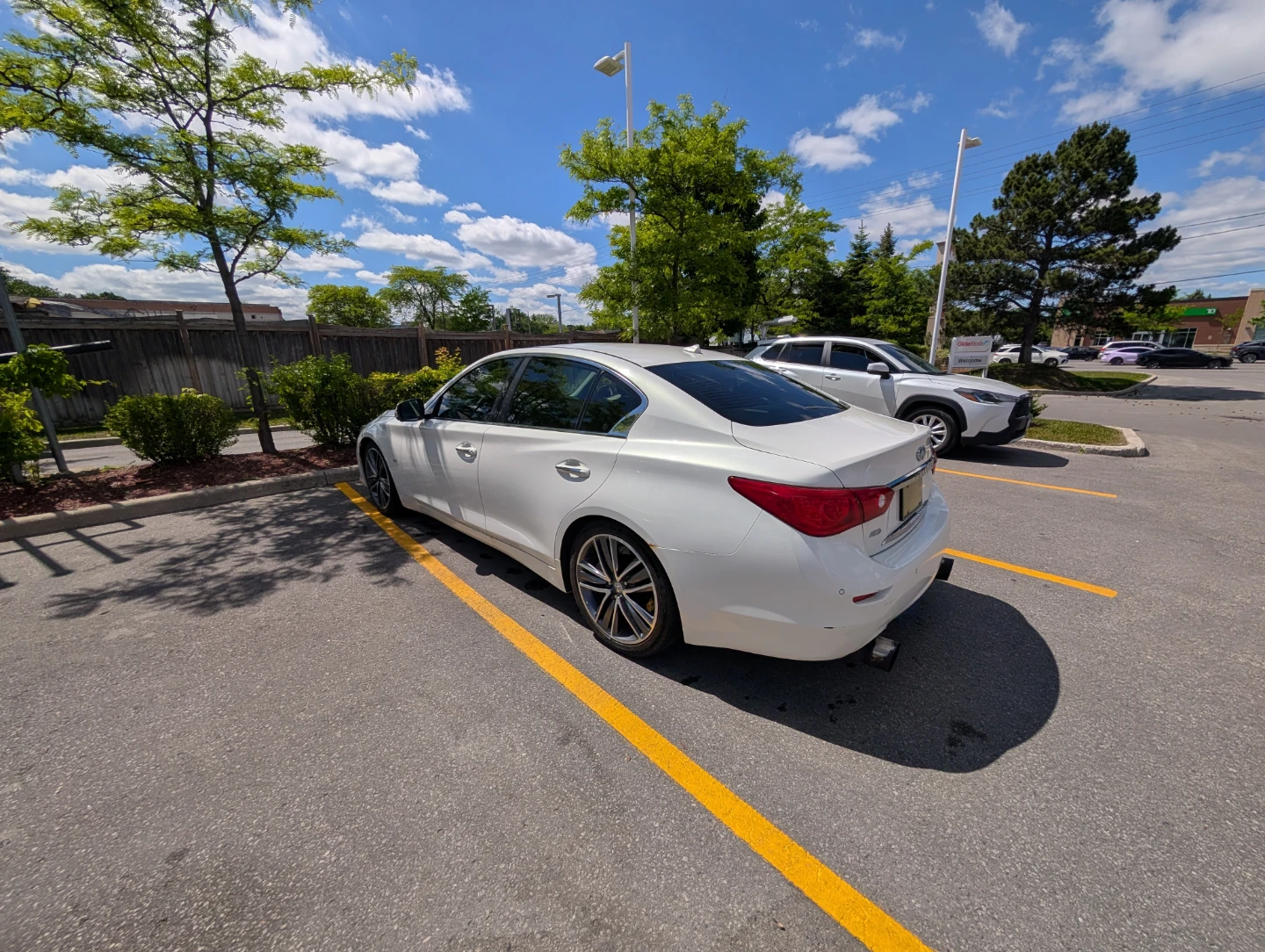 White Infiniti Q50S Sedan - photo 3