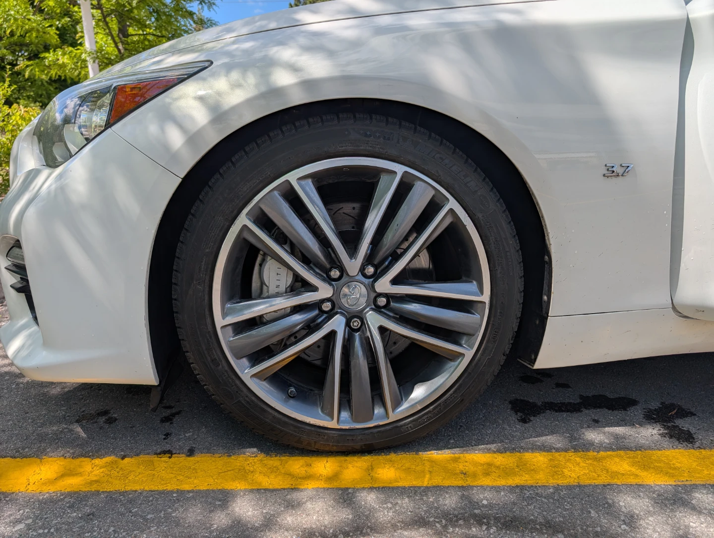 White Infiniti Q50S Sedan - photo 5
