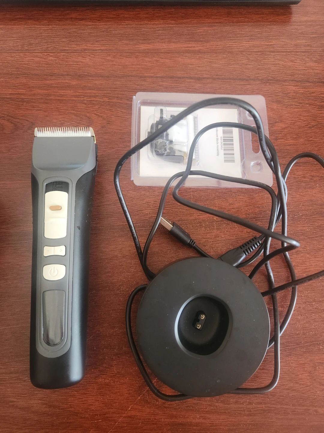 Grooming Trimmer with Charging Dock and Accessories