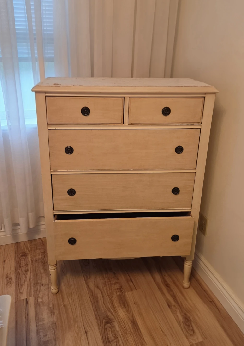 Vintage 5-Drawer Dresser