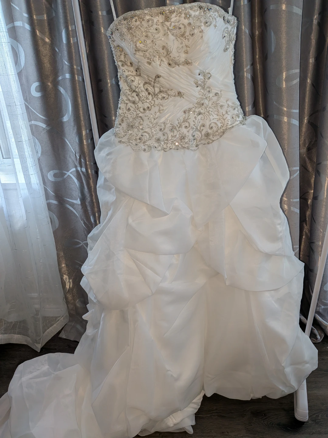 White Strapless Wedding Dress with Beading - photo 2
