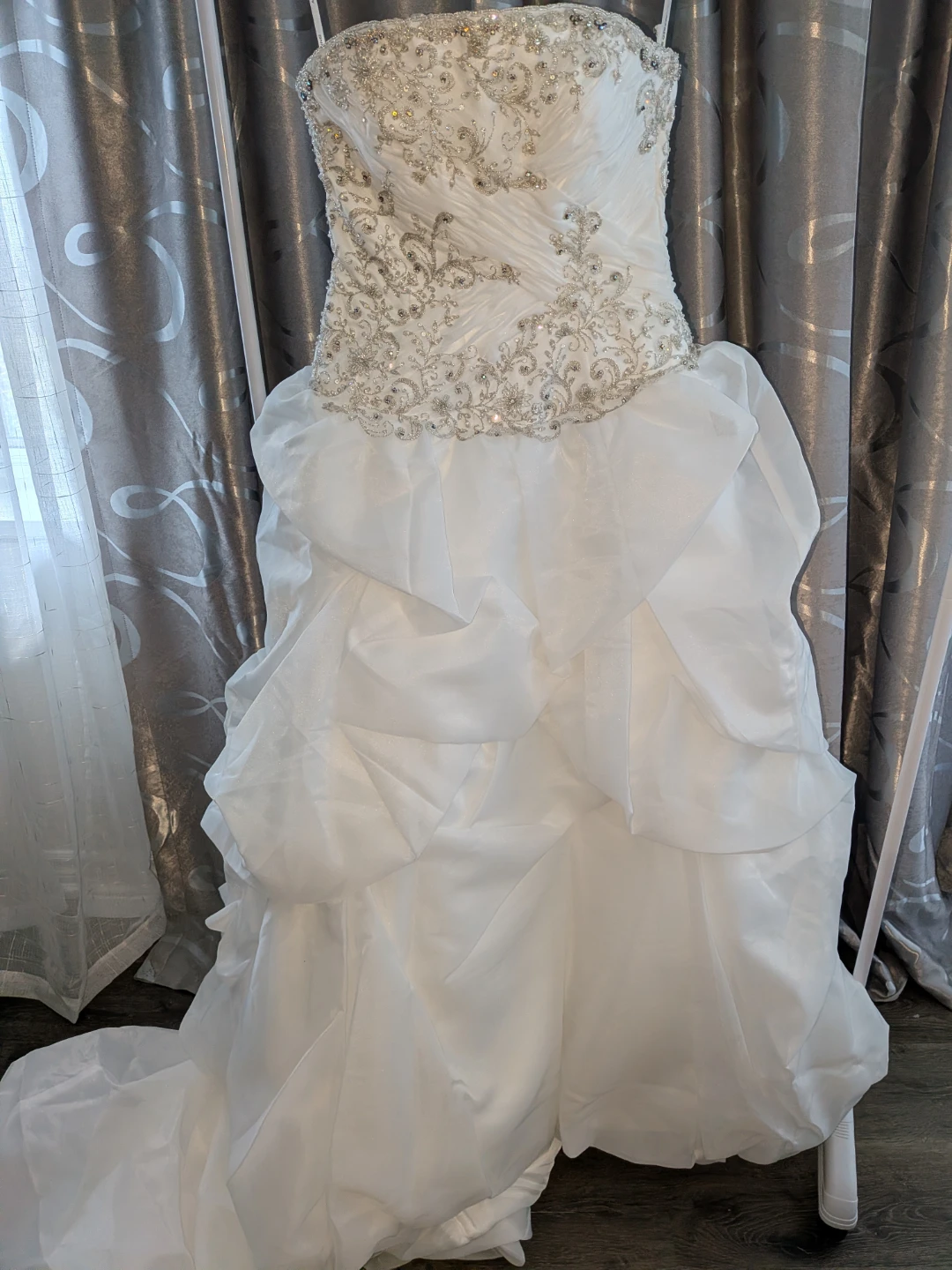 White Strapless Wedding Dress with Beading - photo 3