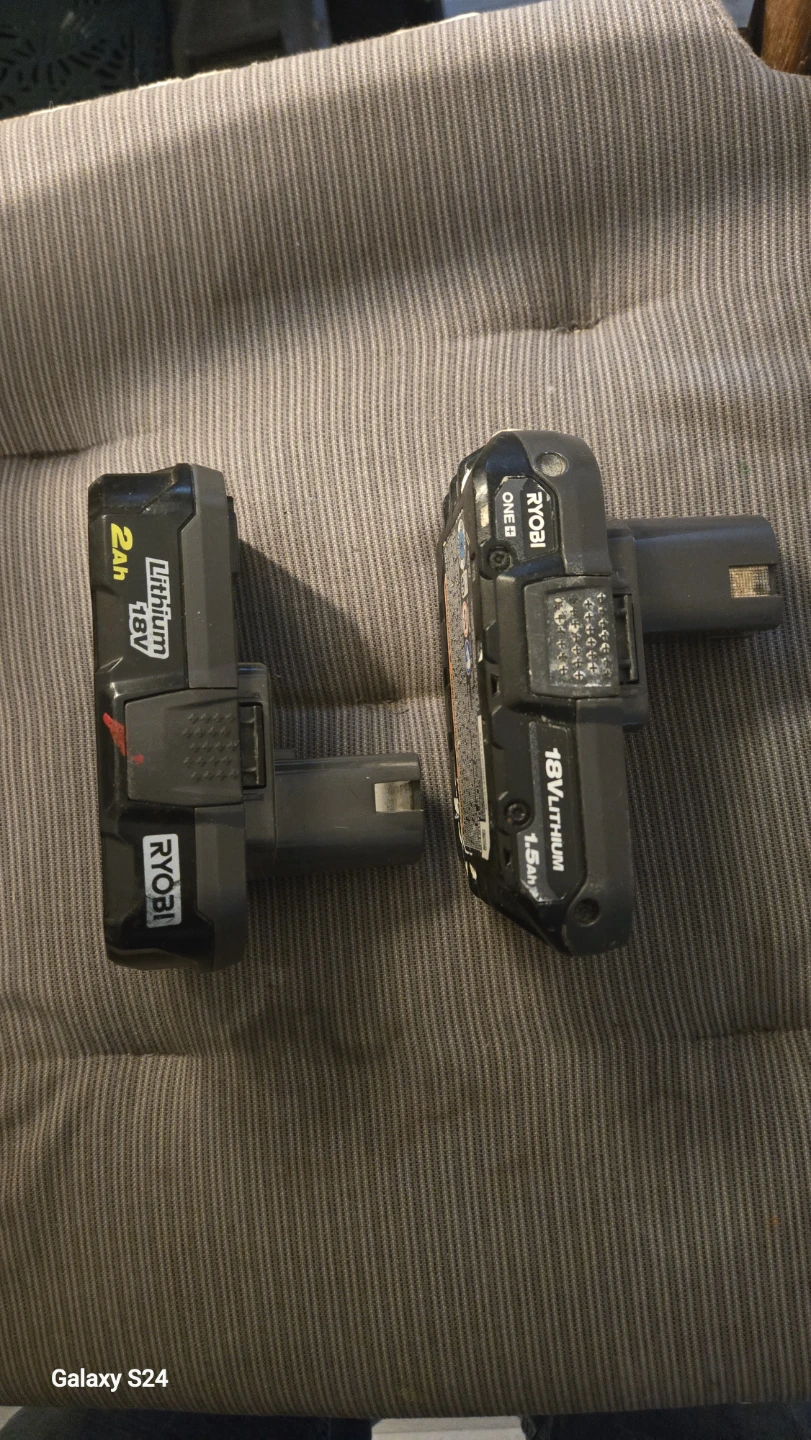 Ryobi ONE+ Battery Charger with 1.5Ah and 2.0Ah Batteries - photo 2