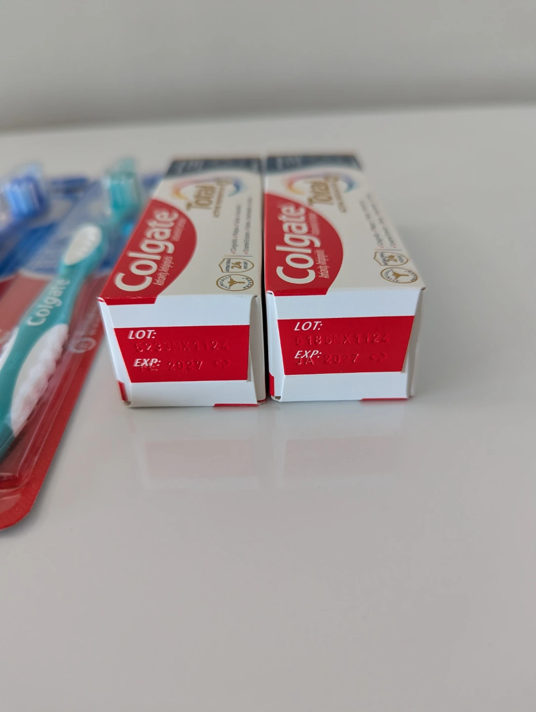 Colgate Toothbrushes & Toothpaste Bundle – Brand New - photo 2