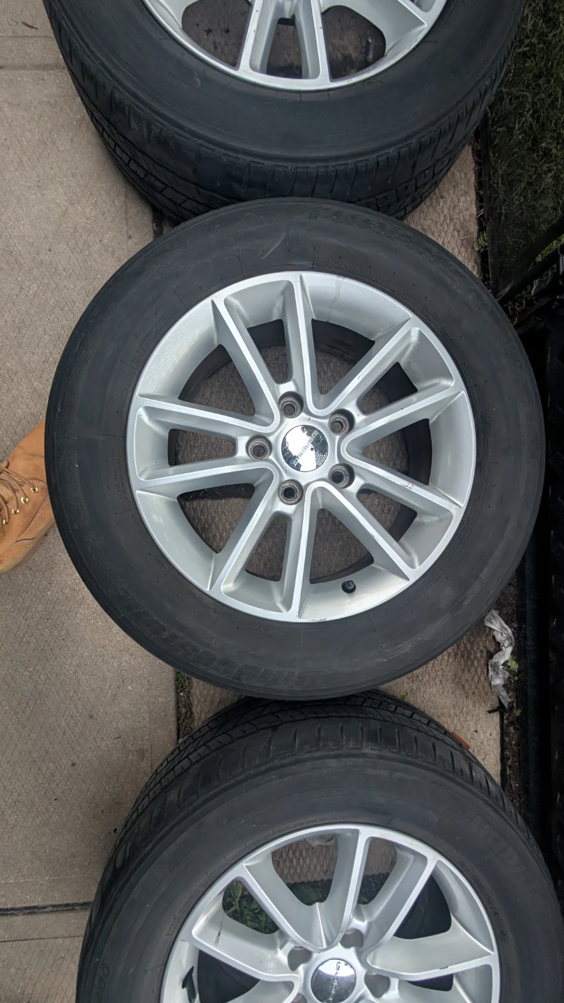 Set of Dodge Grand Caravan 17" OEM Alloy Wheels - photo 4