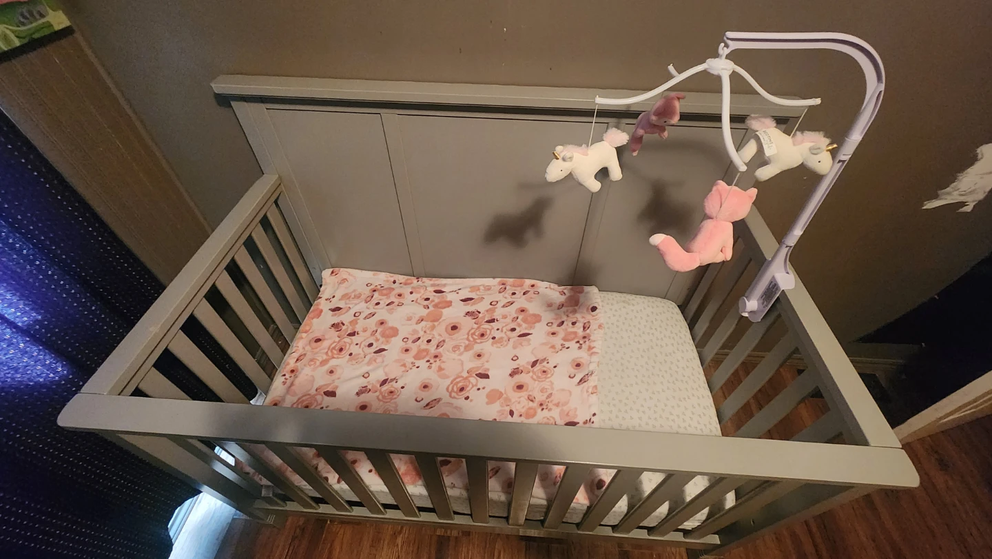 Practically New Baby Crib & Accessories - photo 2