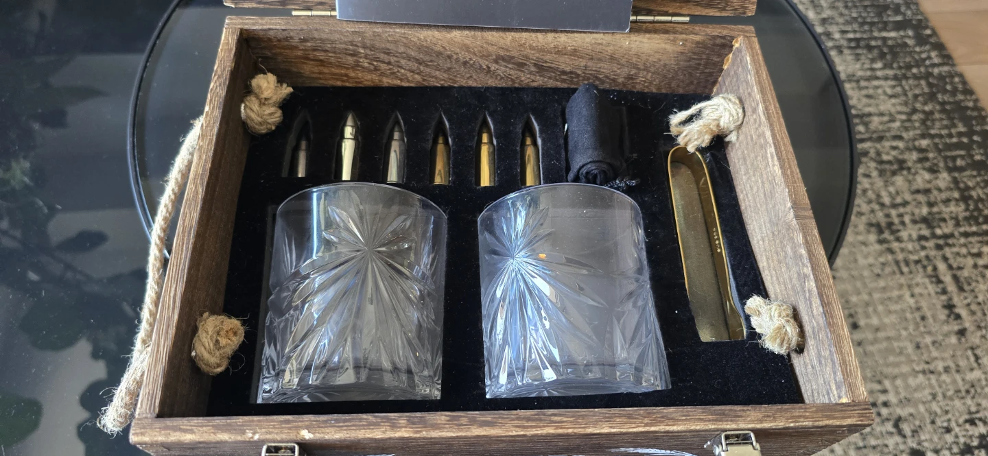 Whiskey Set with 11 oz Glasses and Chilling Bullets ⚽⚽ - photo 2
