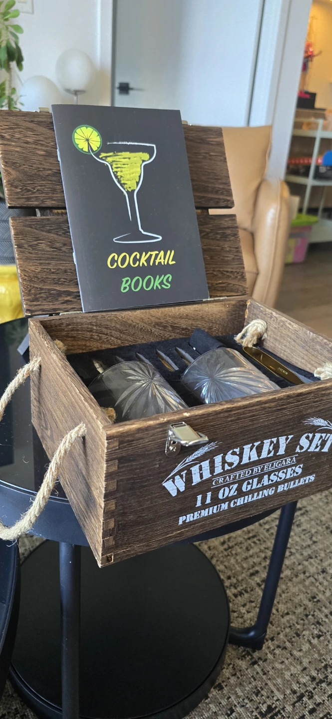 Whiskey Set with 11 oz Glasses and Chilling Bullets ⚽⚽ - photo 4