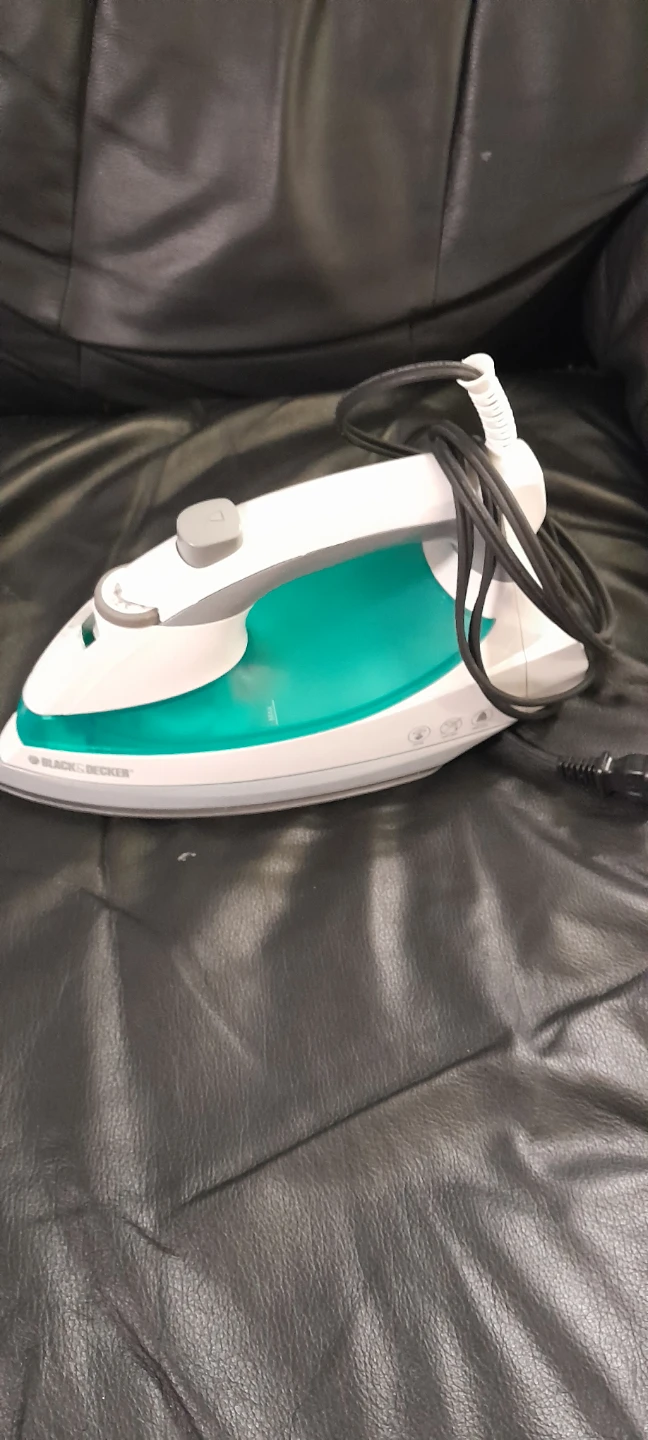 Black + Decker Steam Iron