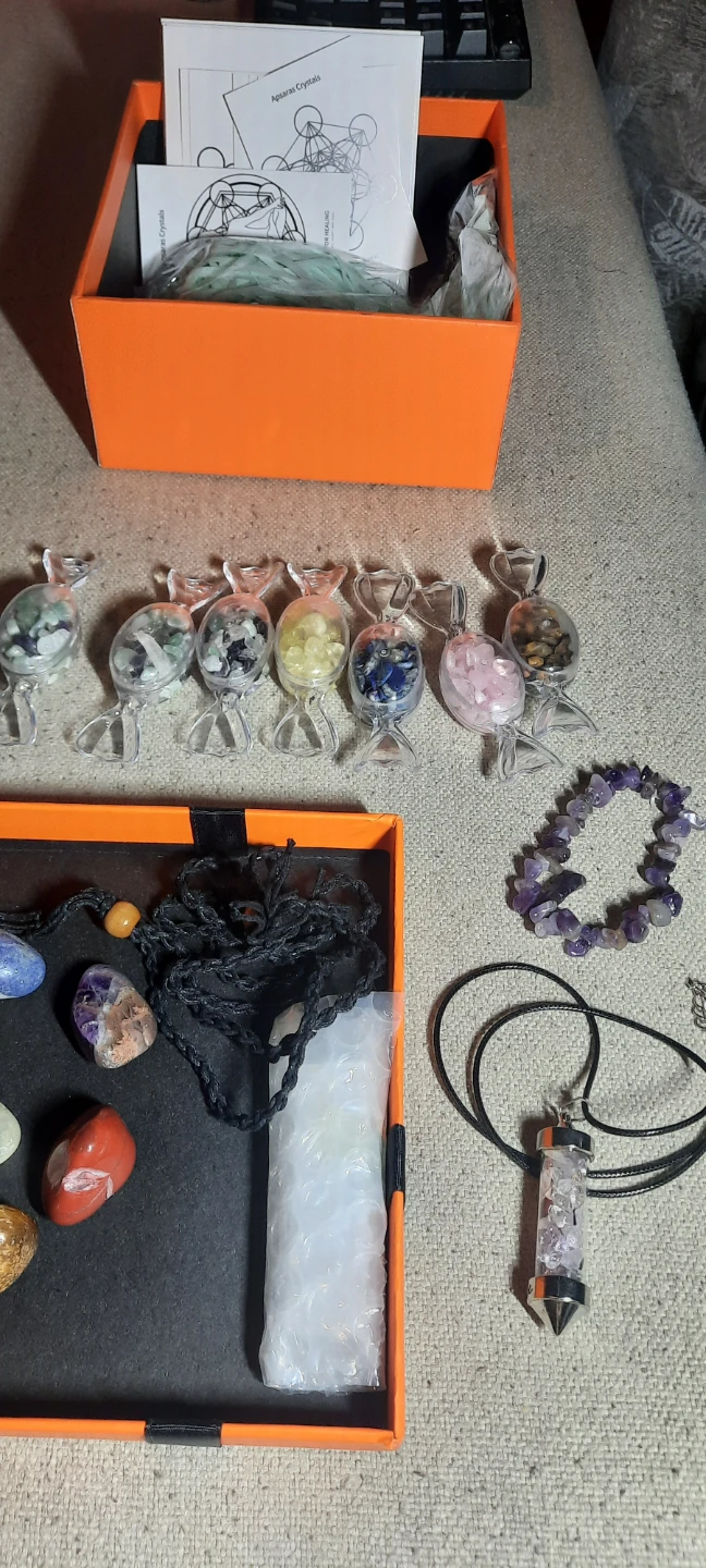 Chakra Crystal Set with Pendulum and Tree - photo 2